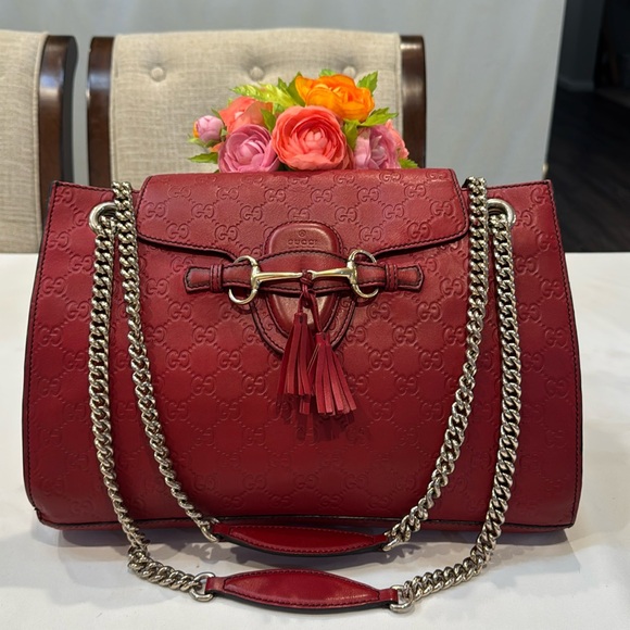 Authentic Gucci Emily Guccisima chained shoulder bag - Picture 1 of 15
